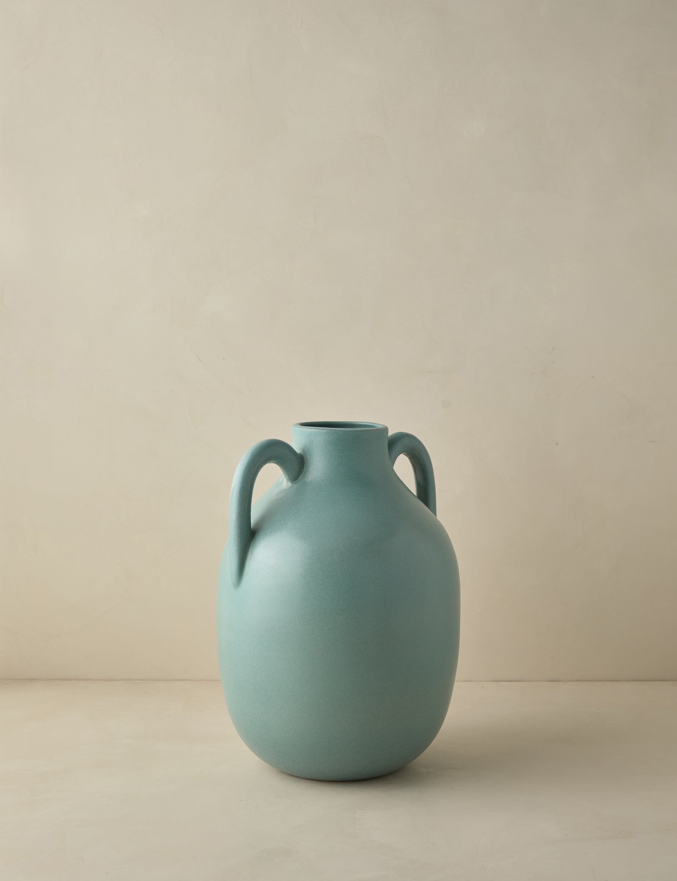 Niara Vase